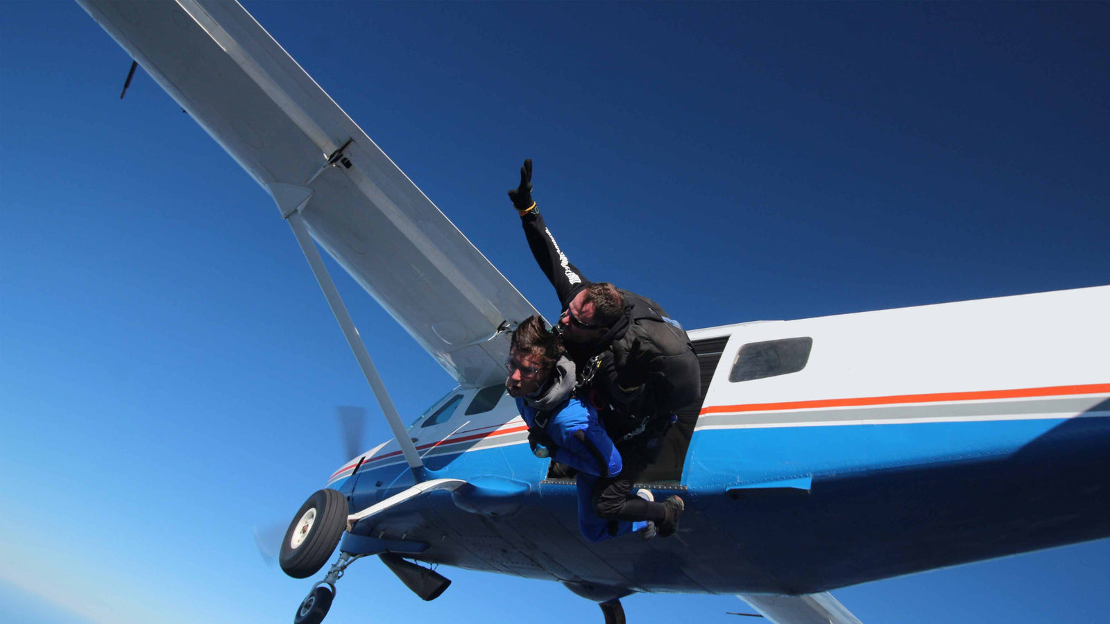 adventure sunglass strap case baggual